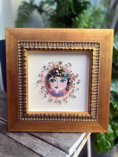 Framed Brooch - Pretty Michelle
